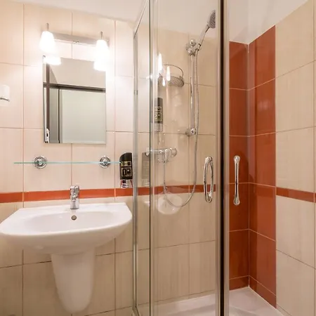 Kuria - Hotel 3*