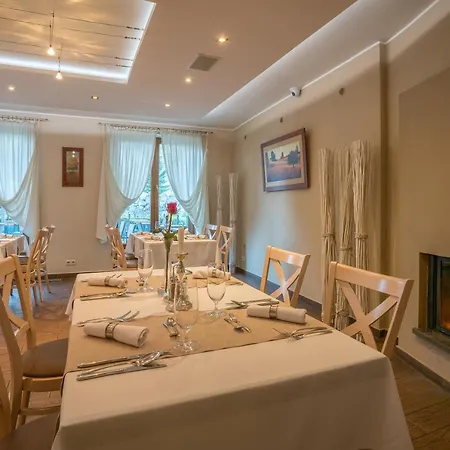 Kuria - Hotel Beckov