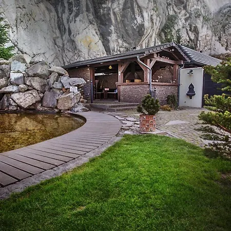 Kuria - Hotel Beckov